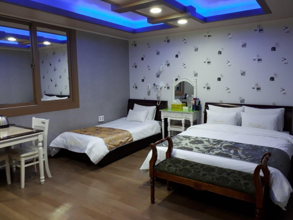 Tiffany Motel Mokpo Esterno foto
