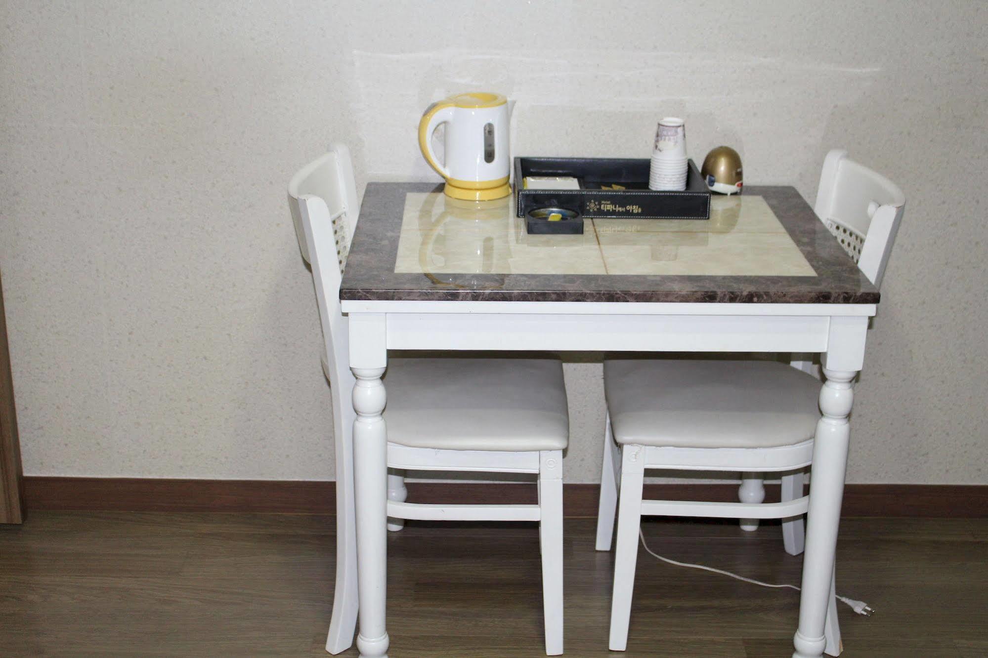 Tiffany Motel Mokpo Esterno foto