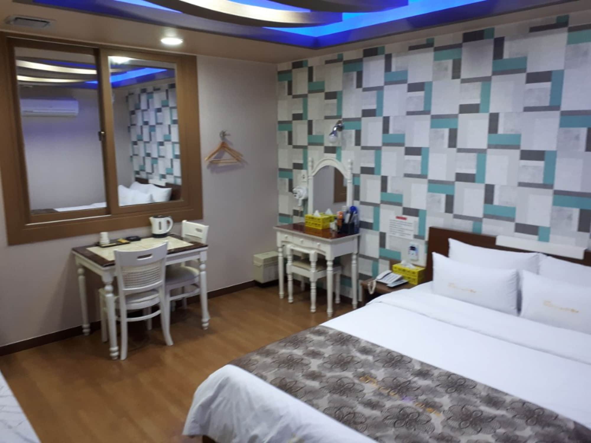 Tiffany Motel Mokpo Esterno foto